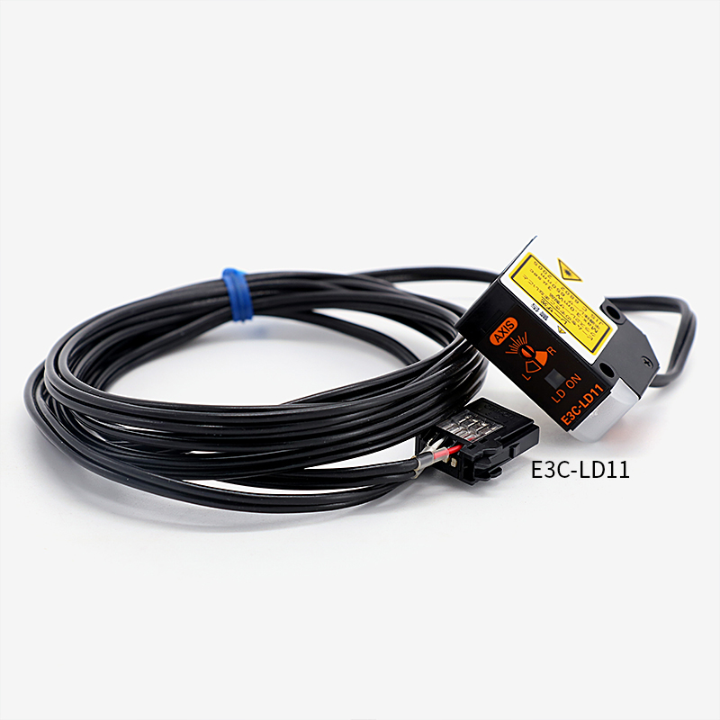 OMRON 欧姆龙 数字放大器分离光电传感器 （激光型） E3C-LDA11 2M