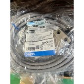 OMRON 欧姆龙 封闭式开关 D4C-1232