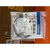 OMRON 欧姆龙 小径型接近传感器 E2E-C03N02-CJ-C1 0.3M OMS