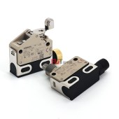 OMRON 欧姆龙 小型密封开关 D4E-2F20N